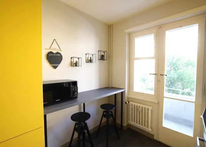 Armotti Weissenbuehl * ベルン